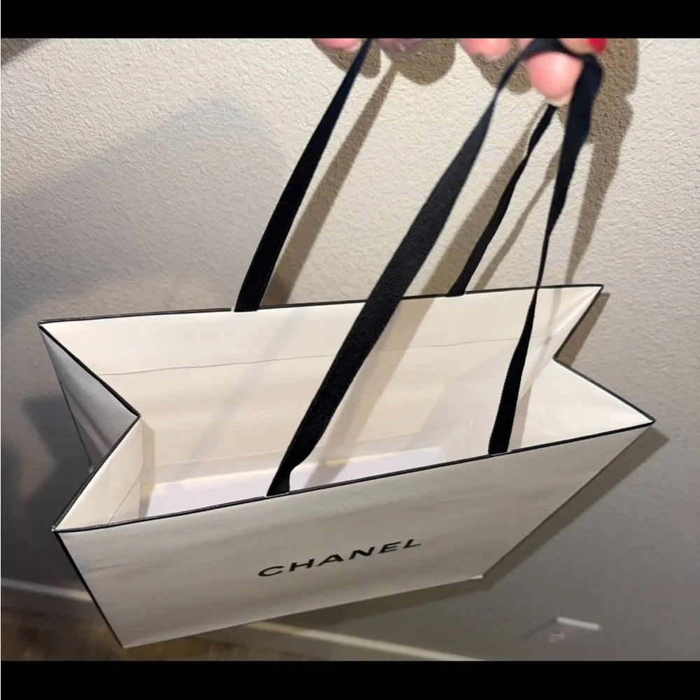 New Chanel White Tote gift Bag with gift box not in the picture